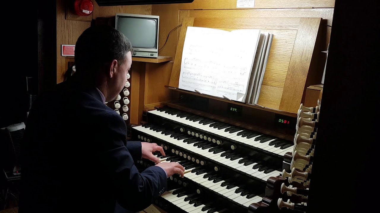 Edward Taylor plays The Holy Boy by J Ireland