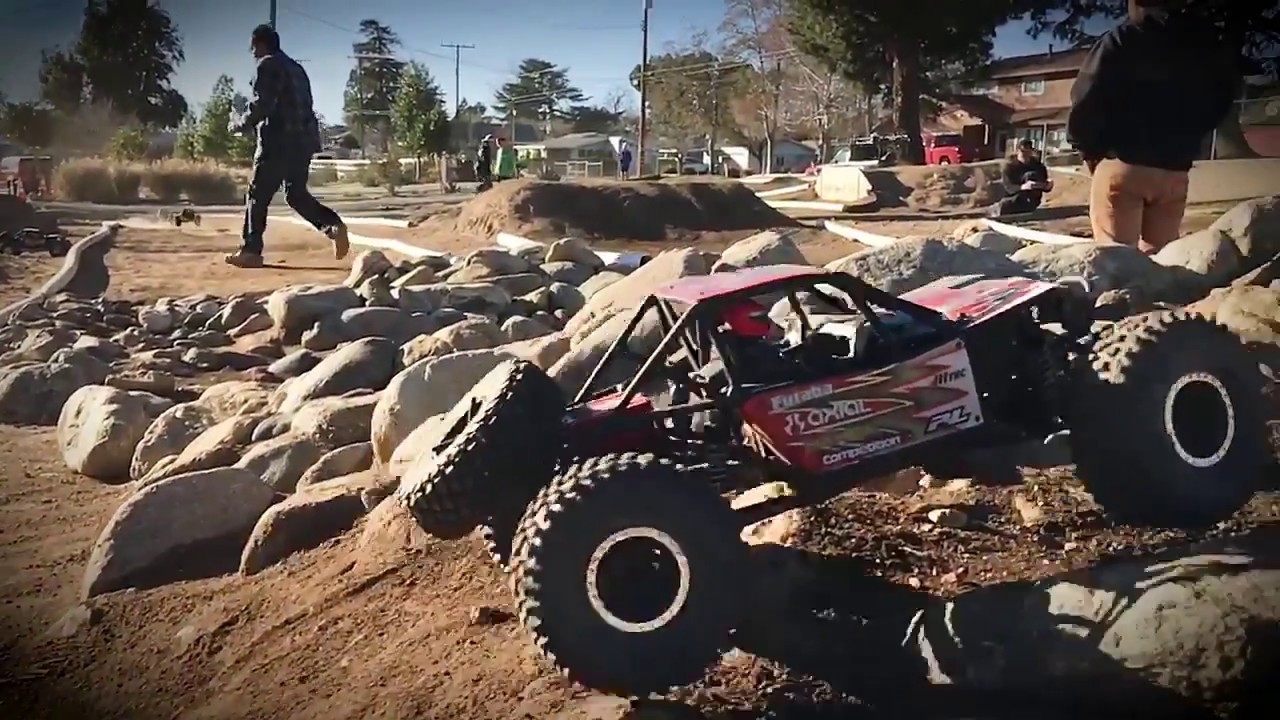 U4RC Round 1 - Summer Series - Axial Bomber in Slo-Mo | CompetitionX
