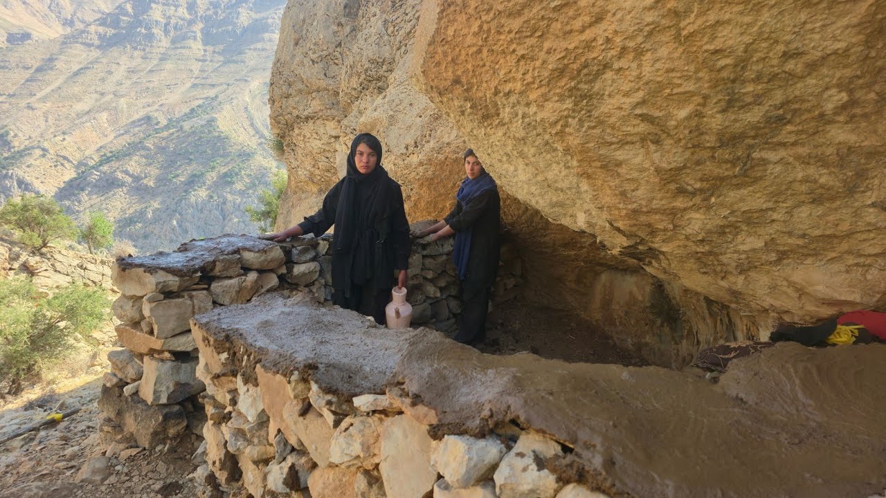 🔥 Single Nomad Girls Living in a Mountain Cave | Rebuilding an Ancient Cave to Survive