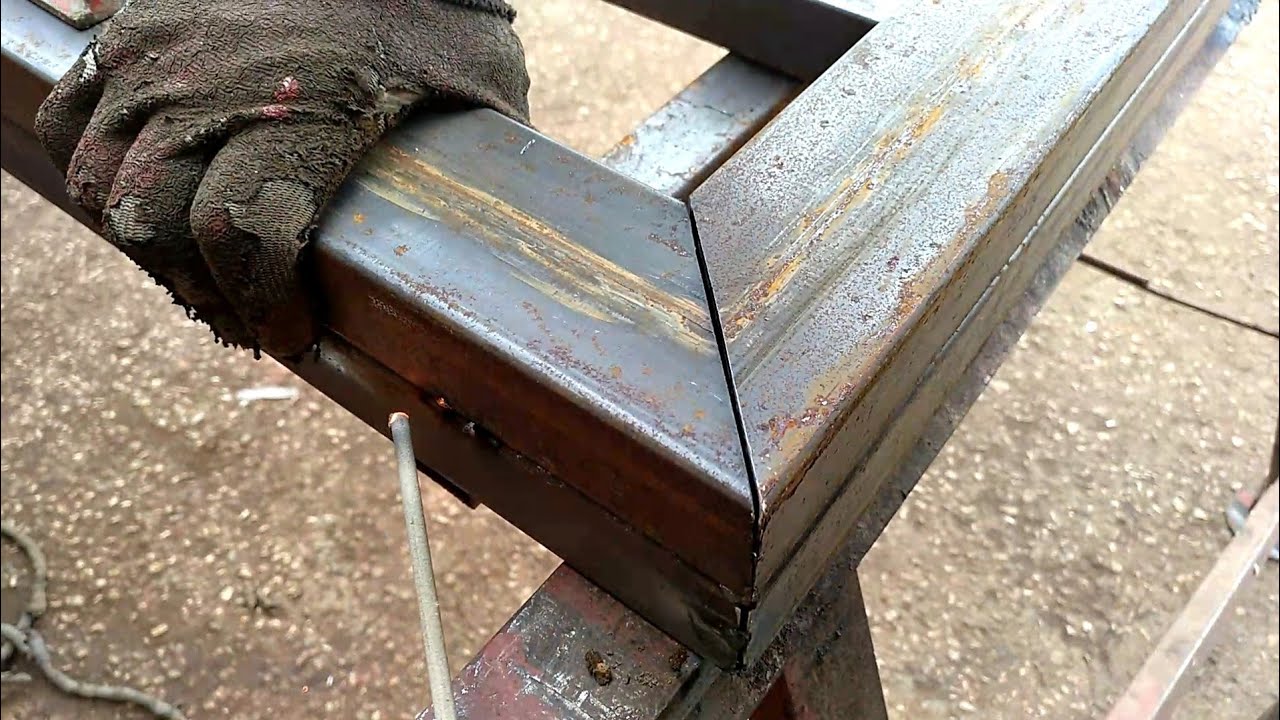 Лучший способ вырезать и сделать стальную дверь 2,60 x 2,50