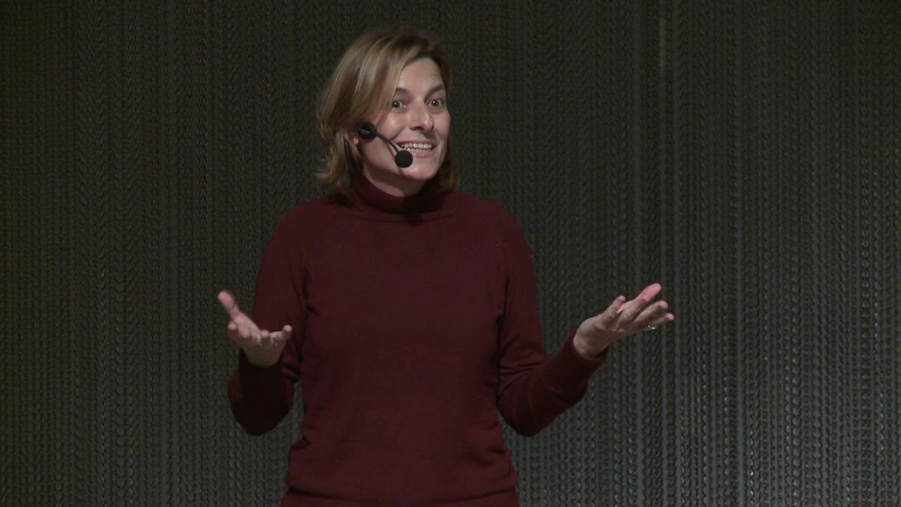 Aceptarse a uno mismo para aceptar a los demás | Patricia Díaz-Caneja | TEDxGijon