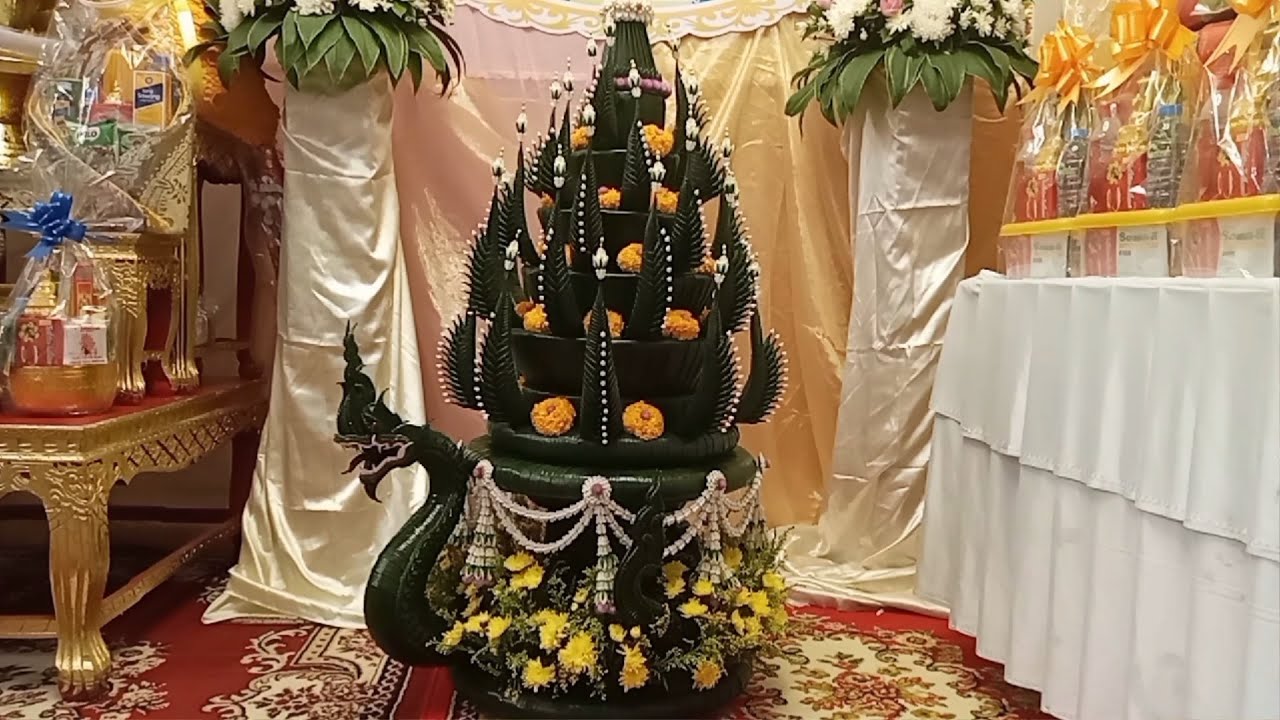 บายศรี 5 ชั้นงานบวช ฐานประกอบเศียรพญานาค 1 เศียร