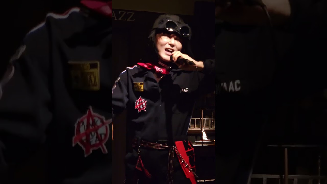 눈으로 들어갈게 아프지 않게 내 앞을 막는다면 귓속을 달리면 돼 뒤에서 미쳐줄게 더 이상 정상은 없어~ #MagicMan #내귀에도청장치 #망원동러스틱재즈 #매월정모공연260222