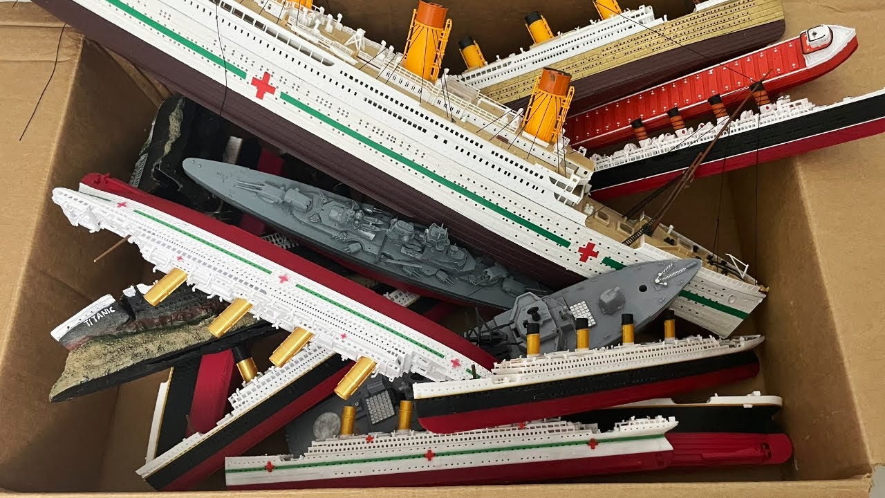 Review and sinking video of Ships from the Box. Britannic, Titanic, Gold Titanic, Fitzgerald!