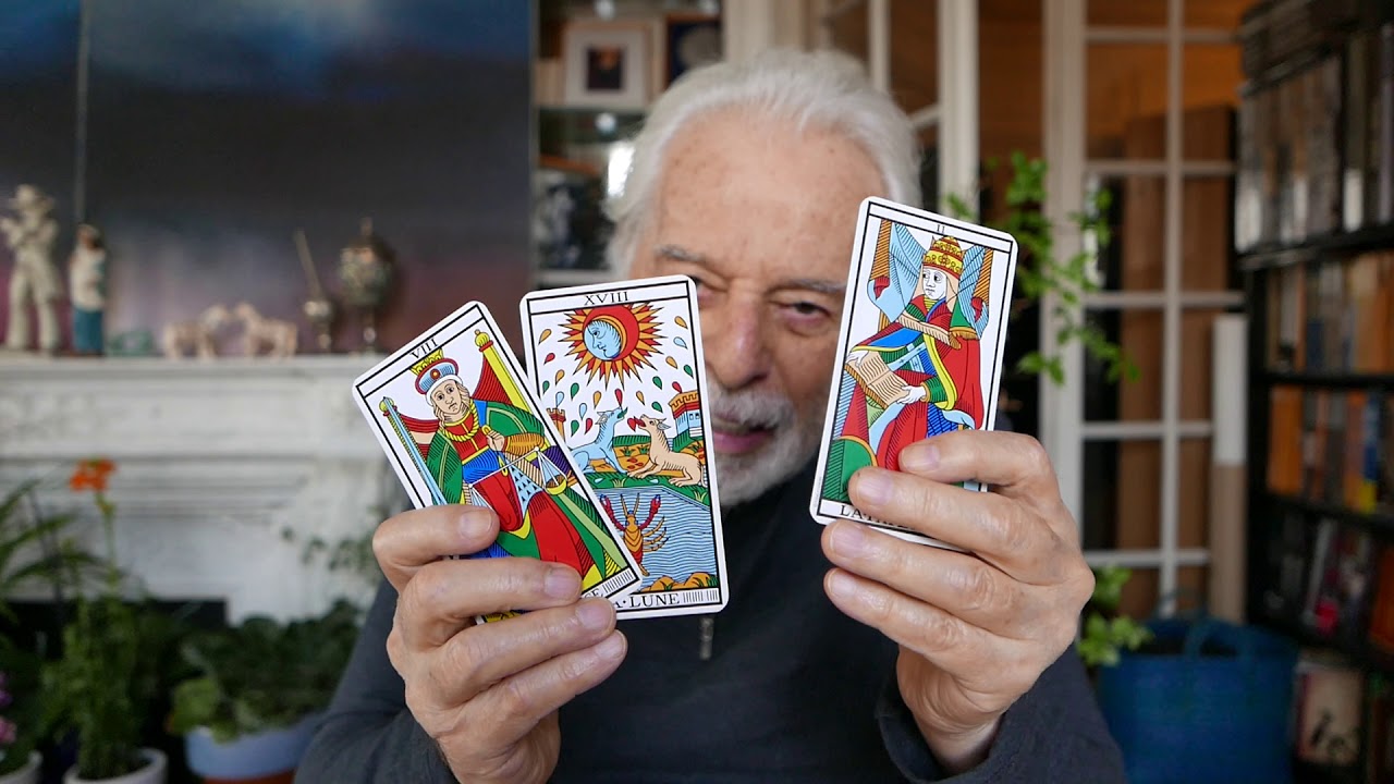 How could I know my true self? Tarot Reading by Alejandro Jodorowsky for A Nair