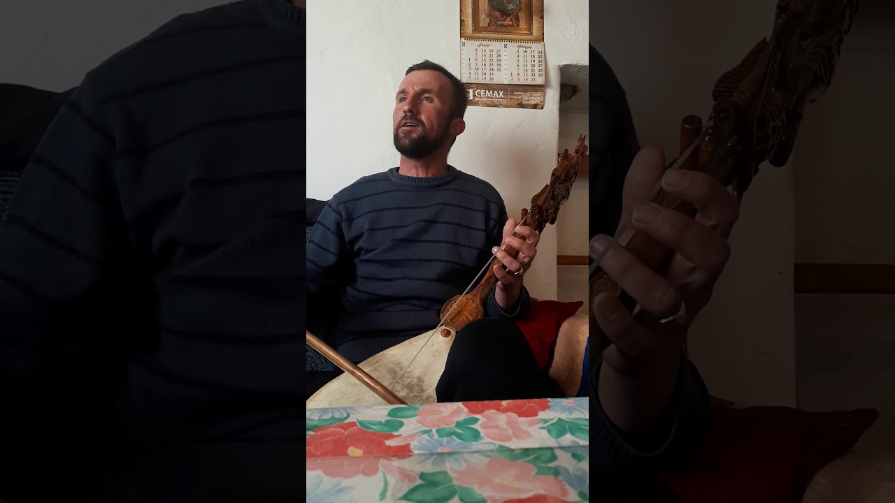 Народни гуслар Косто Радовић