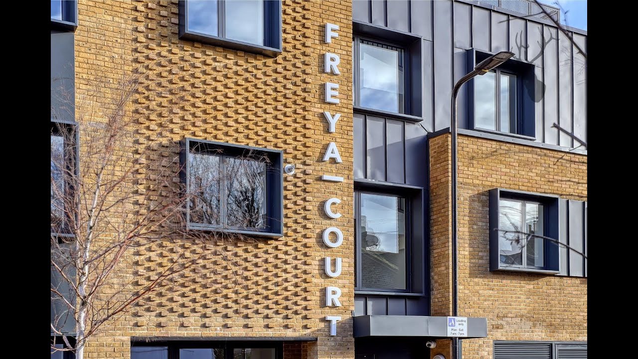 For Sale| Lea Bridge Road, London, E10