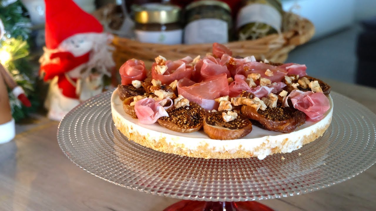 Панна-котта с горгонзолой, инжиром и прошутто/Gorgonzola Panna Cotta with Figs, and Prosciutto