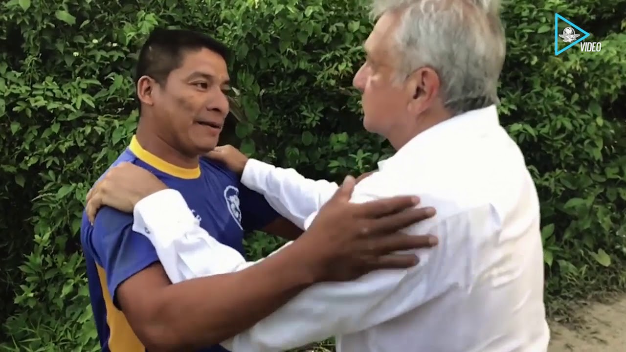 AMLO lanza documental autobiográfico en Twitter