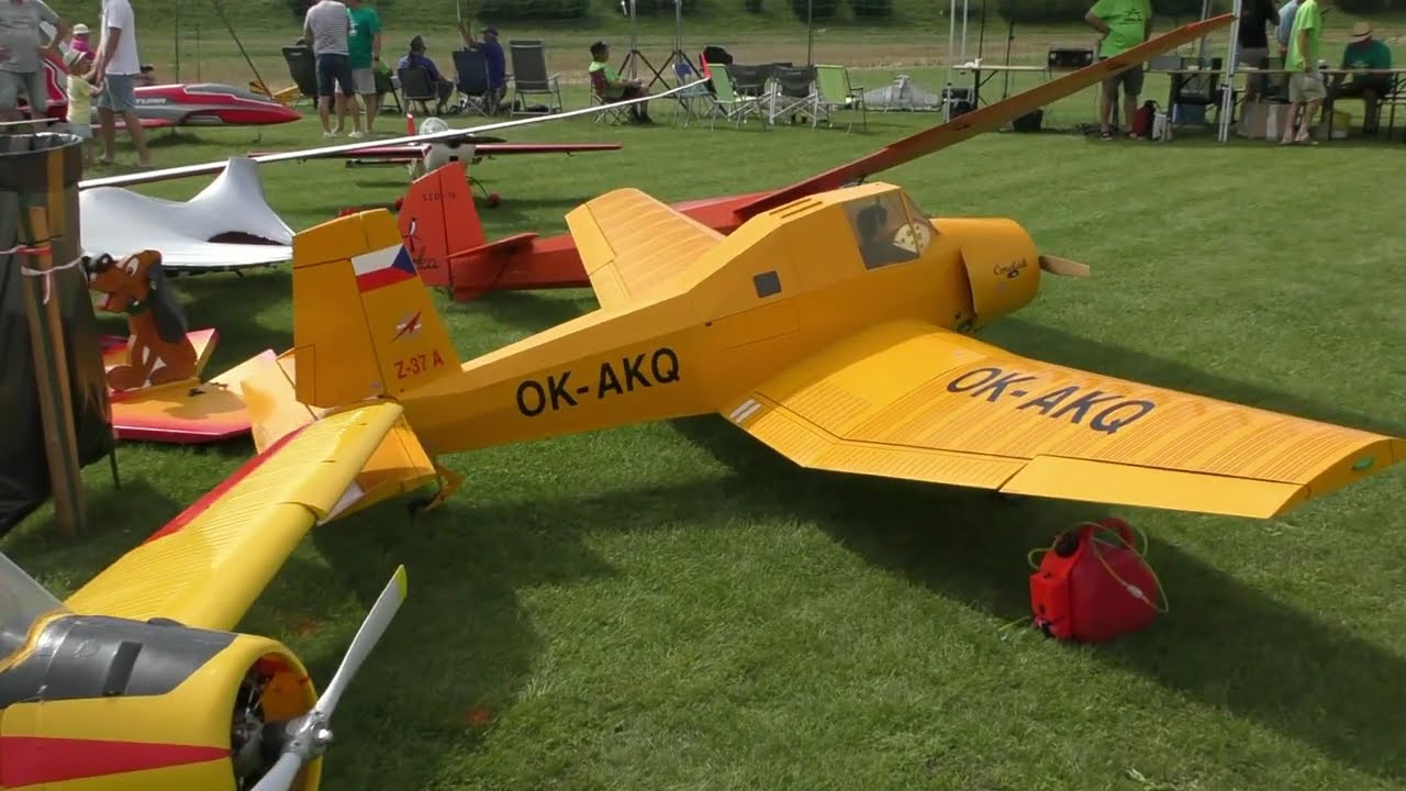Čmelák Model Show 27.  Holešov 9.8.  2025mp4