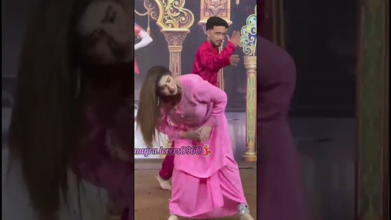 Sone Di Nathli Paa Ke_-_Sonu Butt New Dance Performance 🪩🪩🪩_-_Mujra.Lovers Productions 