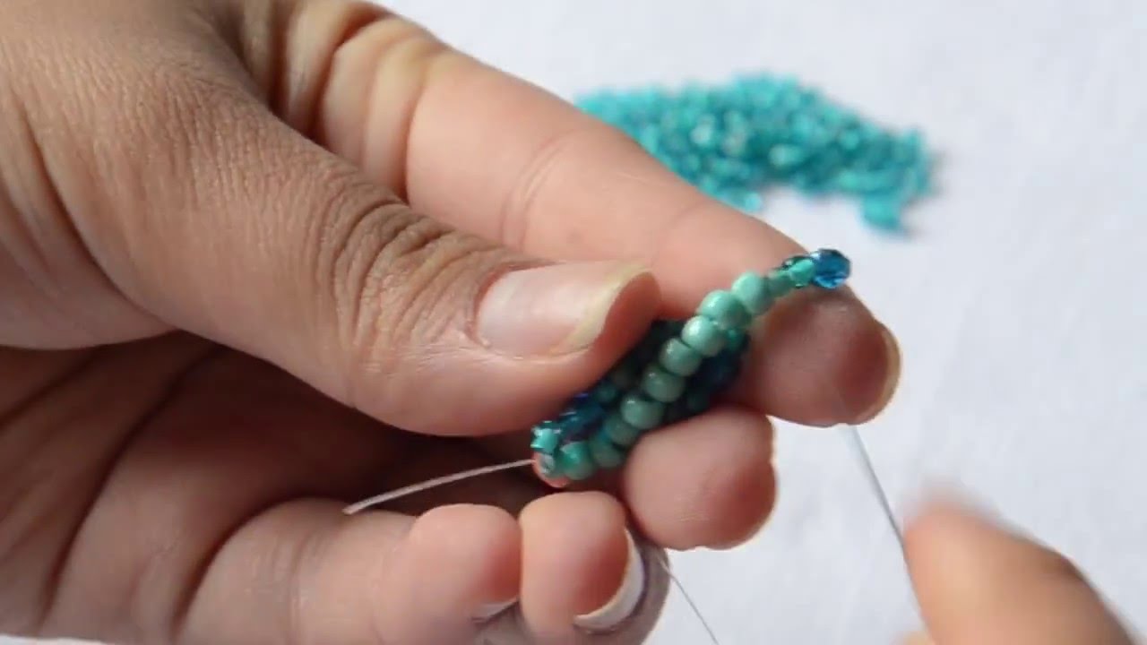 Puntada de peyote en espiral