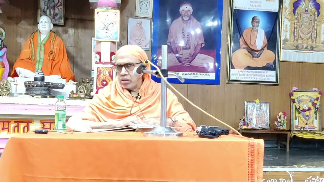 97. Geeta-18 Ch-Sloka 66 by Sw Tattvavidananda Saraswati at Sivananda Ashram, Hyd on 25.06.21 at 6pm