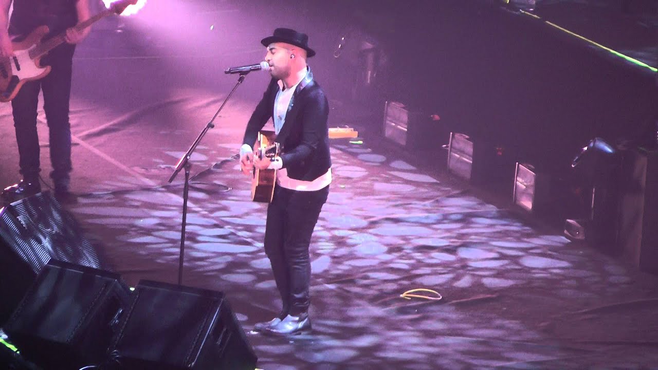 NEGRAMARO - LRSA - L'AMORE QUI NON PASSA - HD - PALALOTTOMATICA ROMA  27/11/2015