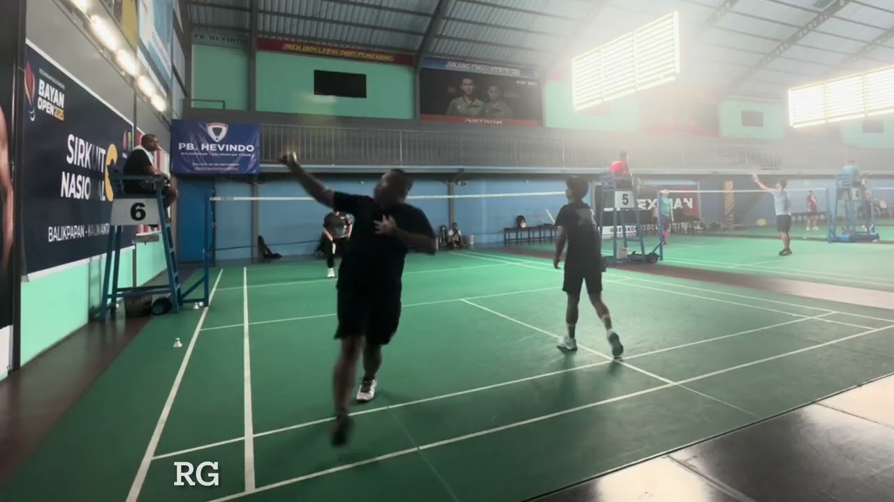 Hallo .. Ngimbang 1 👍💪🏻🔥 #badminton #kotabalikpapan 