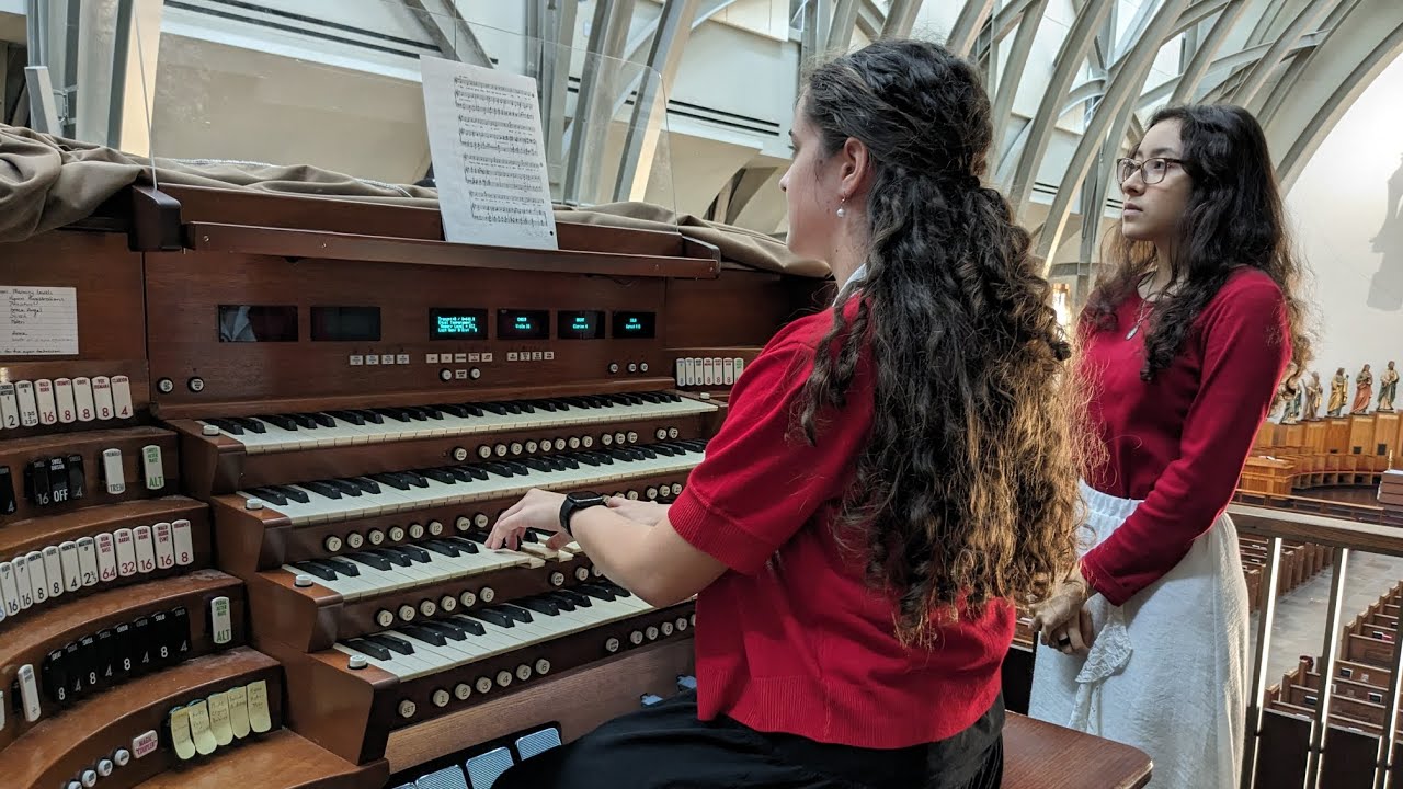 𝑺𝒘𝒆𝒆𝒕 𝑺𝒂𝒓𝒂𝒉𝒏𝒂𝒅𝒆 ~ O Come, All Ye Faithful (Adeste Fideles) arr. David Willcocks