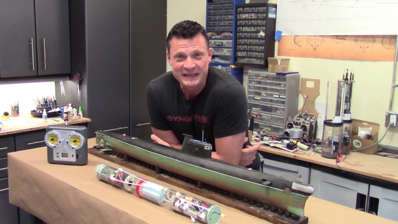 Russian Foxtrot RC submarine in 1:72 scale