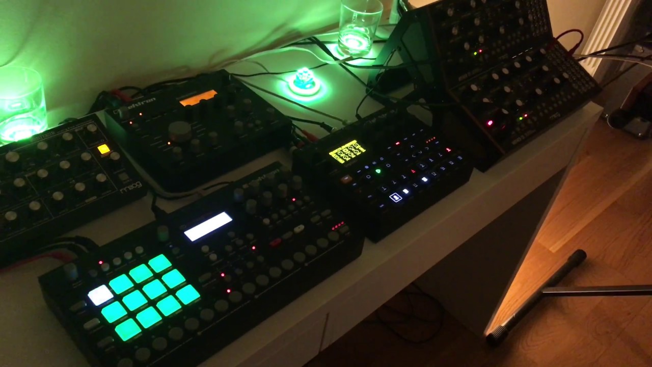 #2 Live performance | Digitakt | Moog Sub 37 | Mother 32 | Korg Kronos | Elektron Analog Rytm & Heat
