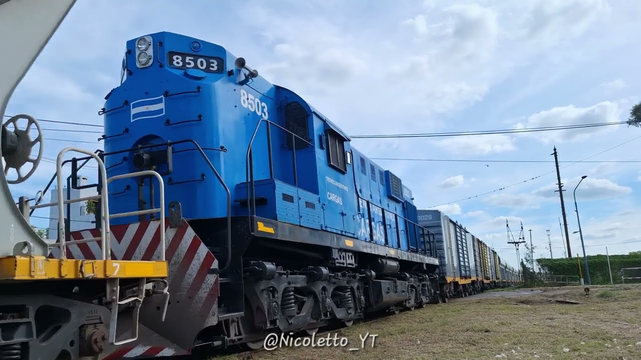 Locomotora china 9474 rumbo a Alianza.