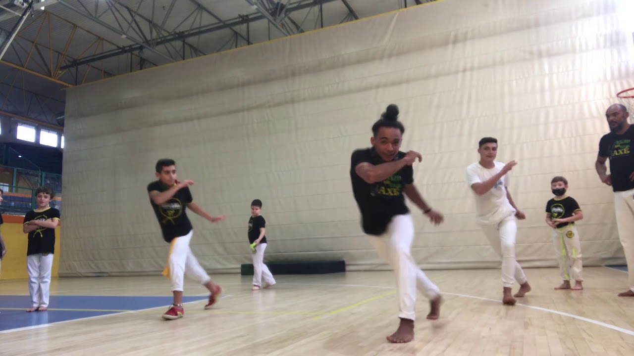 Sequ&ecirc;ncia de movimenta&ccedil;&atilde;o Capoeira #Zeimcdo Capoeira Cord&atilde;o de ouro #Cdoisrael #2020
