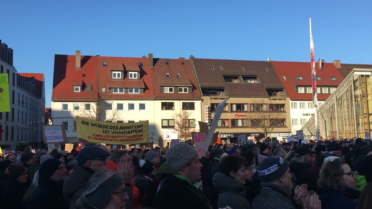 ÜBER 10.000 (!) MENSCHEN DEMONSTRIEREN IN ULM GEGEN DIE AFD!!!/Beginn/Rede Peter Langer
