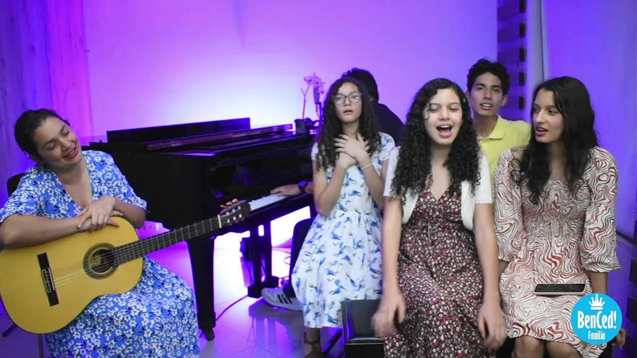 Alabanza en Familia