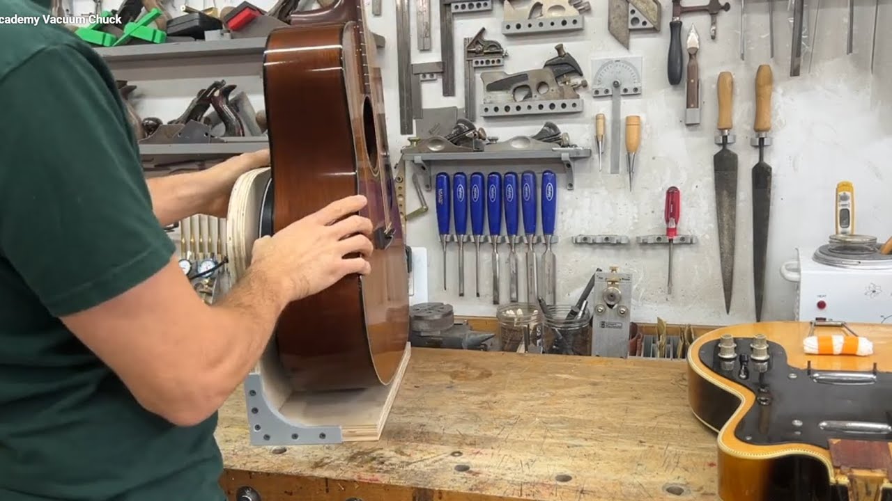 Вакуумный патрон Lutherie Academy
