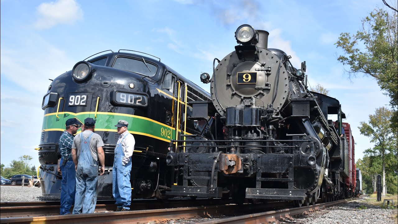 Woodstown Central Railroad 9: Return of the Reading FP7s with Woodstown Central 9!