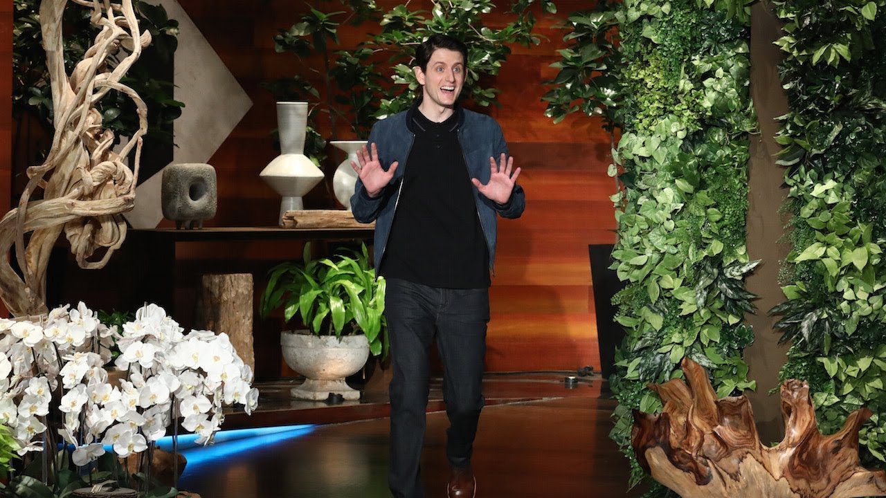 Zach Woods Can Barely Lift the Weight of His Own Imagination