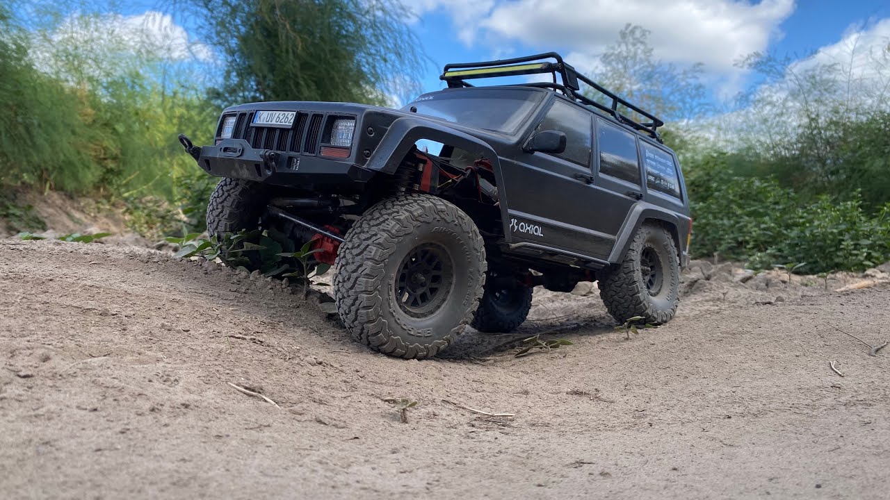 Axial scx 2 первый выезд 1:10 Grand Cherokee first testdrive rc crawler