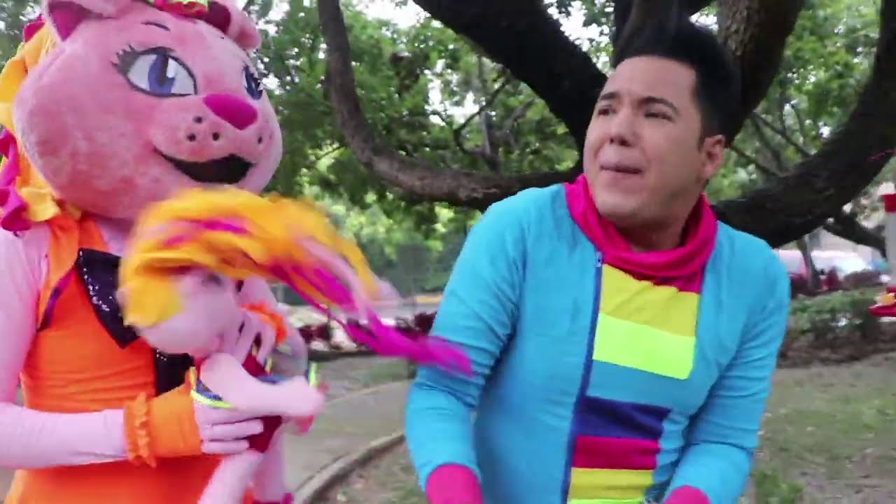 Me asustan en el Parque / Kids Play