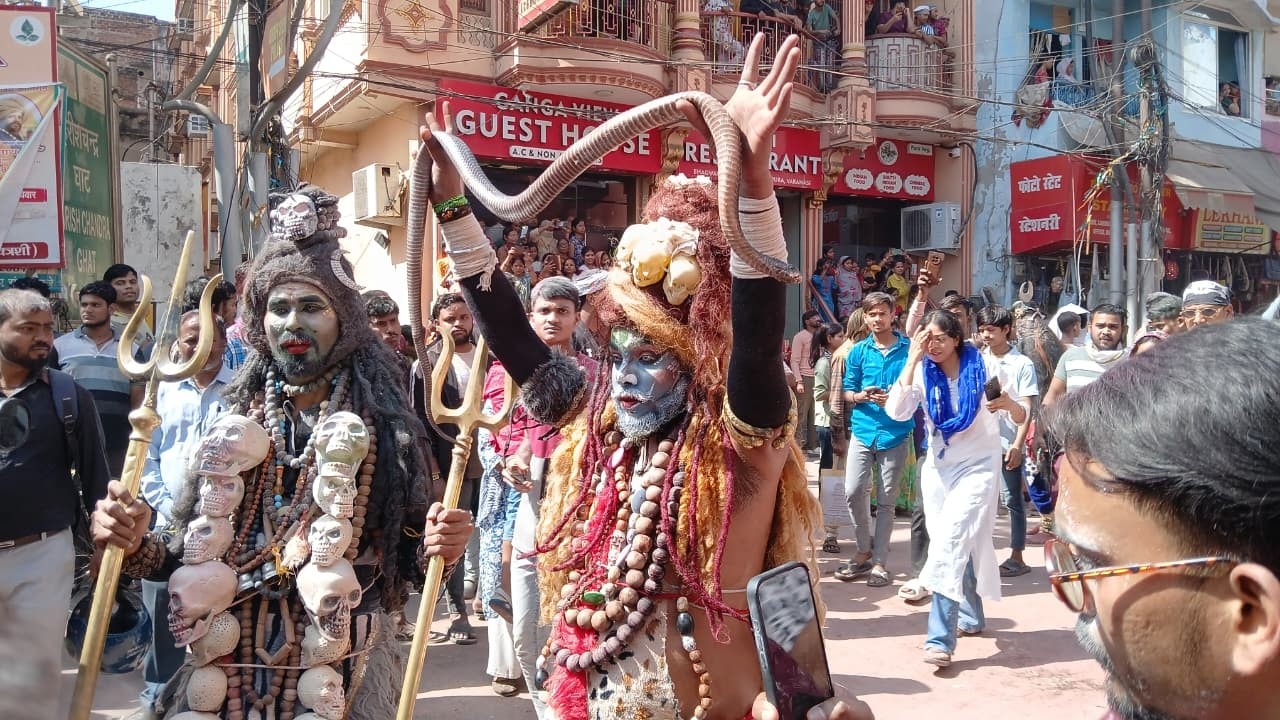 मसाने की होली 2026 : काशी में बाबा मसान नाथ की भव्य शोभायात्रा | हरिश्चंद्र घाट पर अद्भुत नजारा