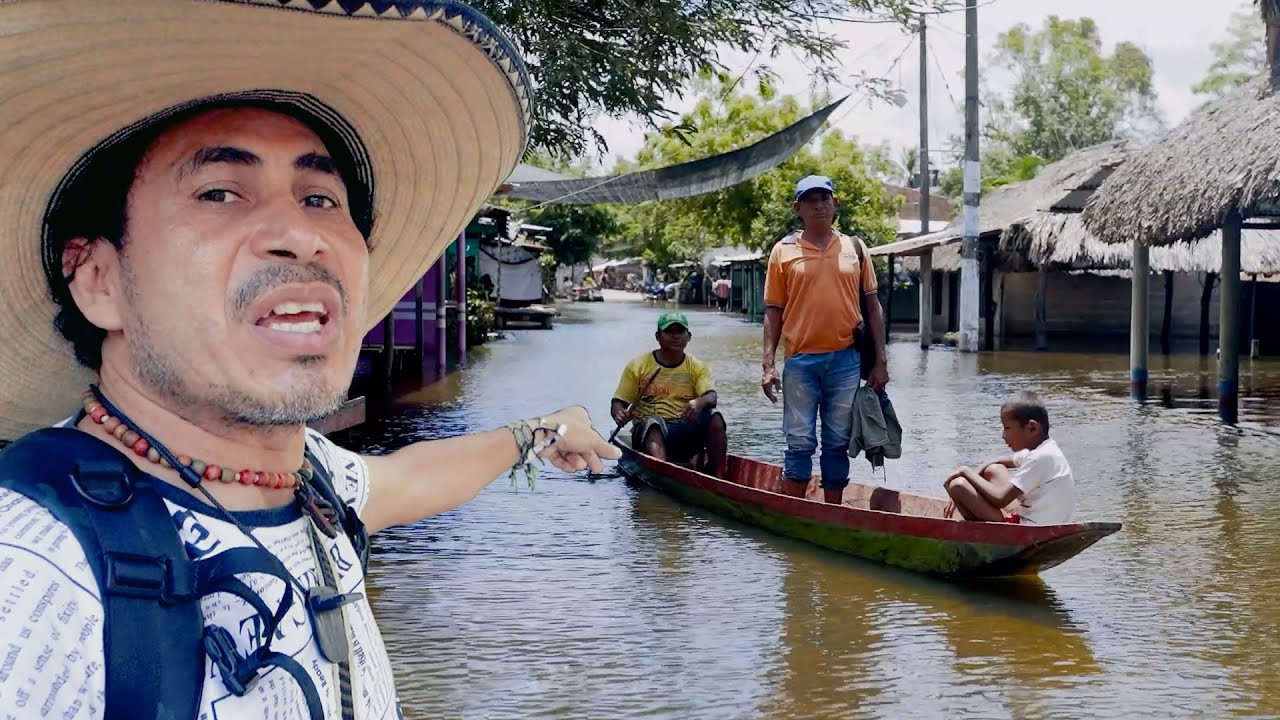 Viven y Duermen Enzima del agua - la SIERPE pueblo de la MOJANA Colombiana