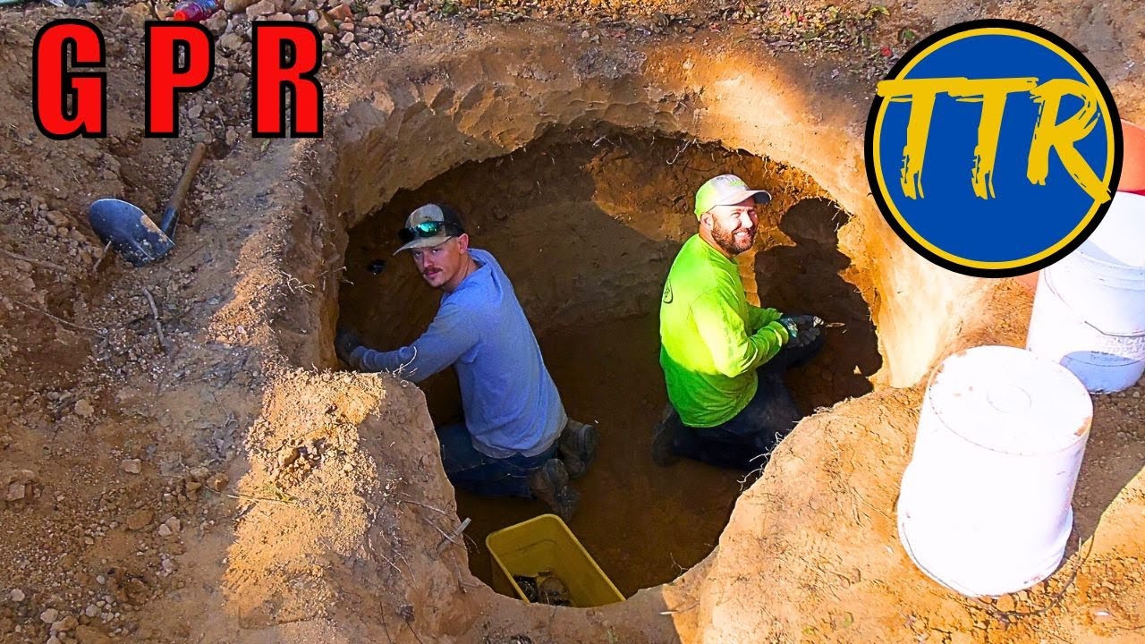 Metal Detecting Virginia For 1700's Bottles ! With Ground Penetrating Radar 