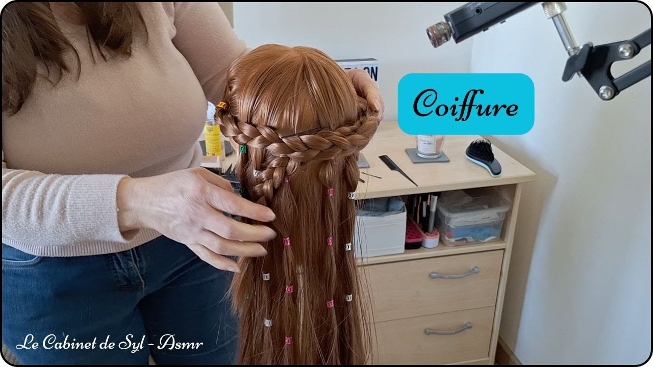 ASMR - Coiffure avec bijoux de cheveux (chuchotement)
