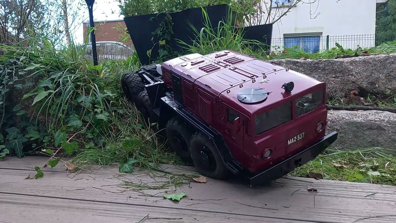 CROSS RC MAMMOHT BC8 dehors filmé de trèèèèss prêt (mutlicaméra)