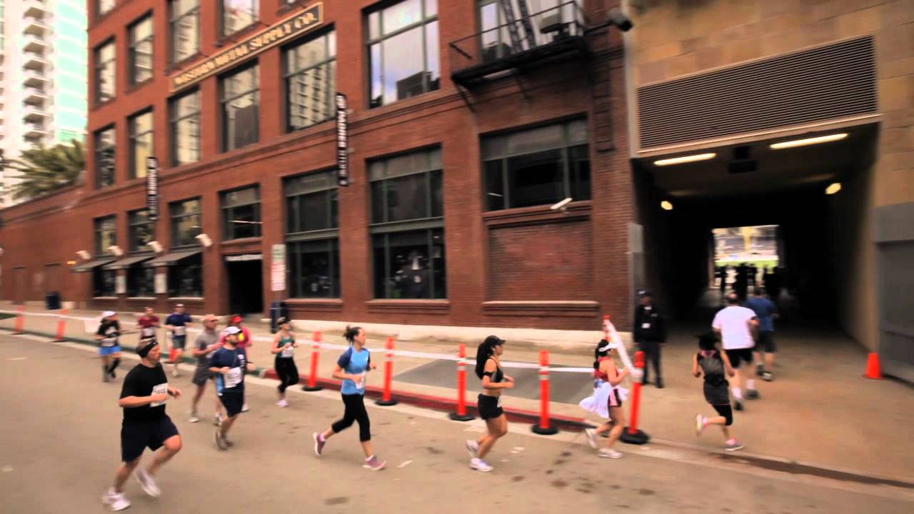 2012 Inaugural San Diego Half Marathon at Petco Park Highlights