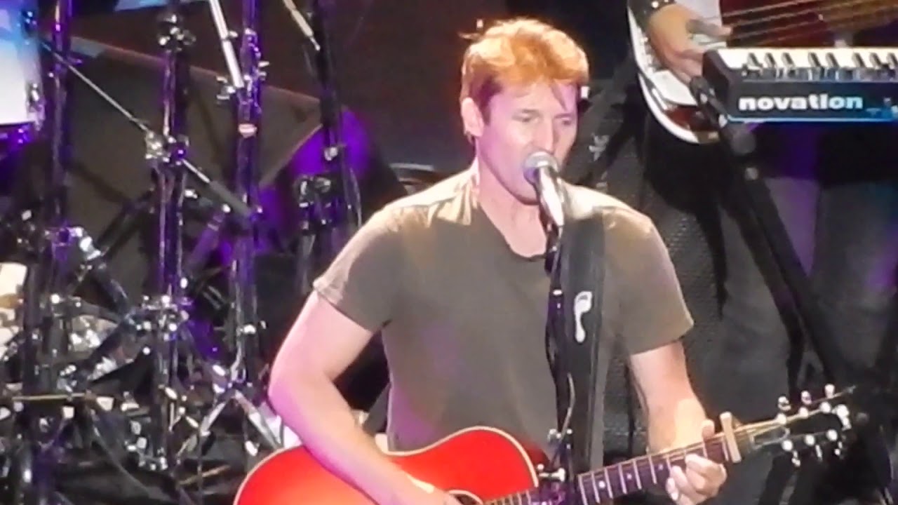 James Blunt - Someone Singing Along - Dallas - Divide Tour