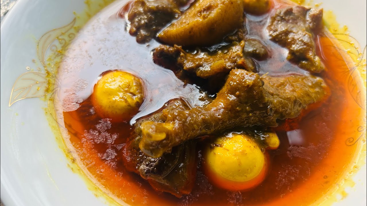 মাটির চুলায় দেশি হাসেঁর ঝোল মায়ের হাতের রেসিপিতে 