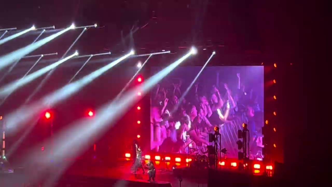 Babymetal live Headbangeeeeerrrr Melbourne