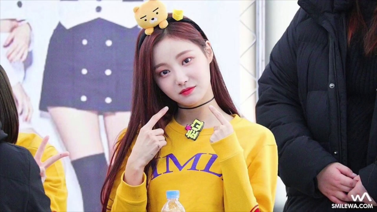 ヨヌが可愛いい。 MOMOLAND /YEONWOO