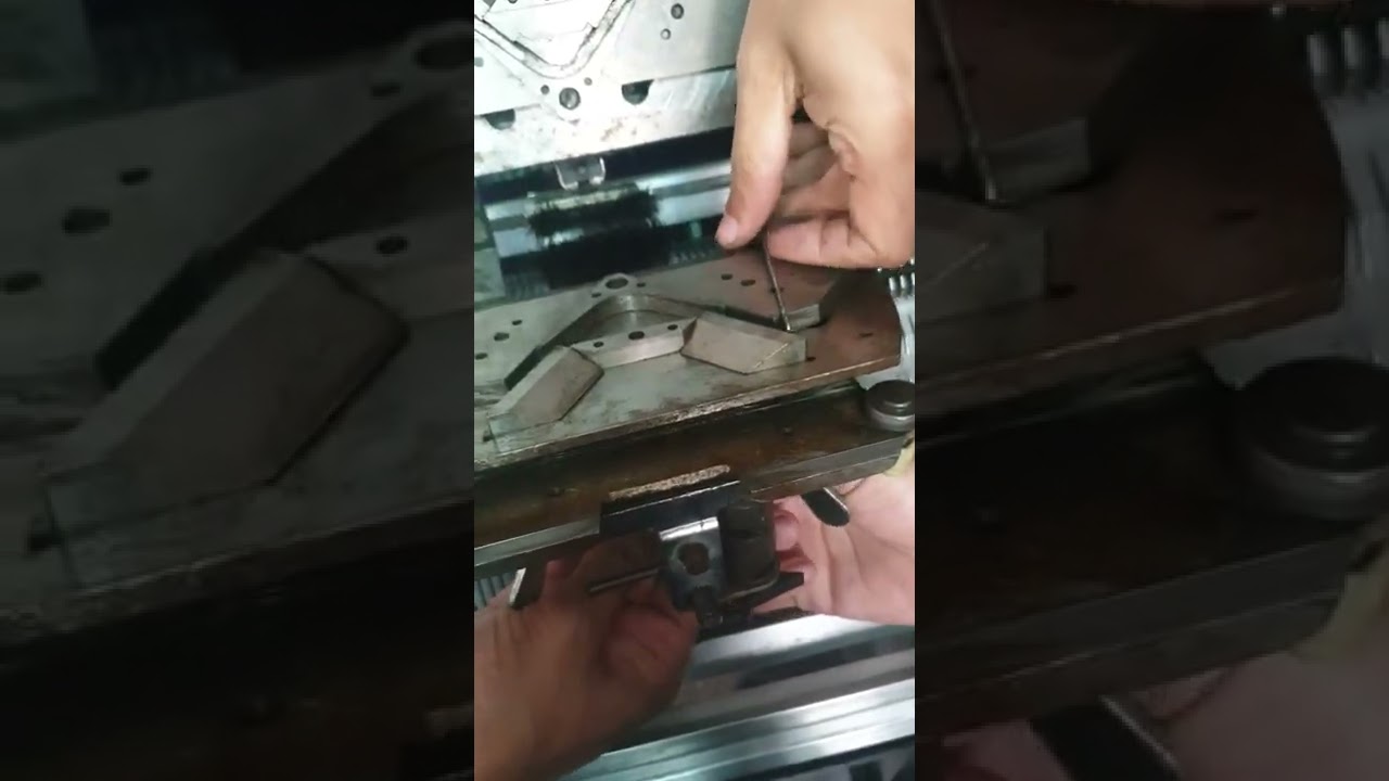 V bed flat knitting machine(manual)