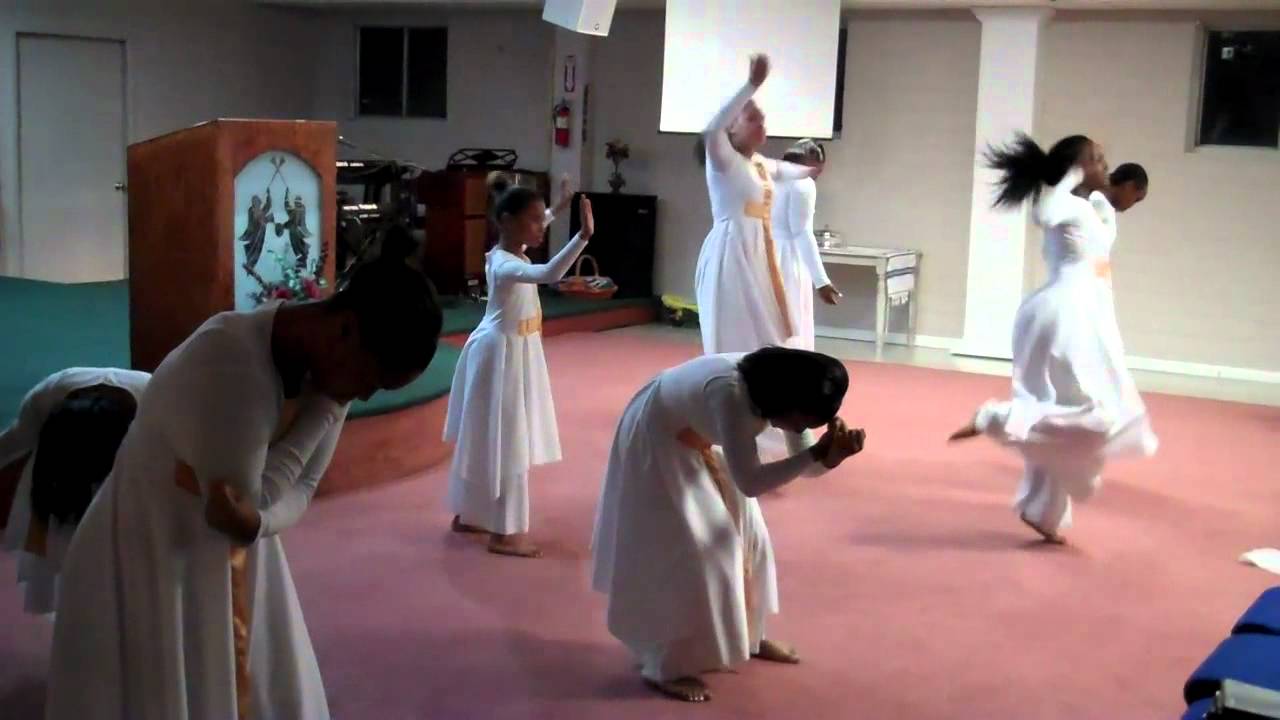 FRESHWIND Praise Dance - Hear I Am by Kevin Levar