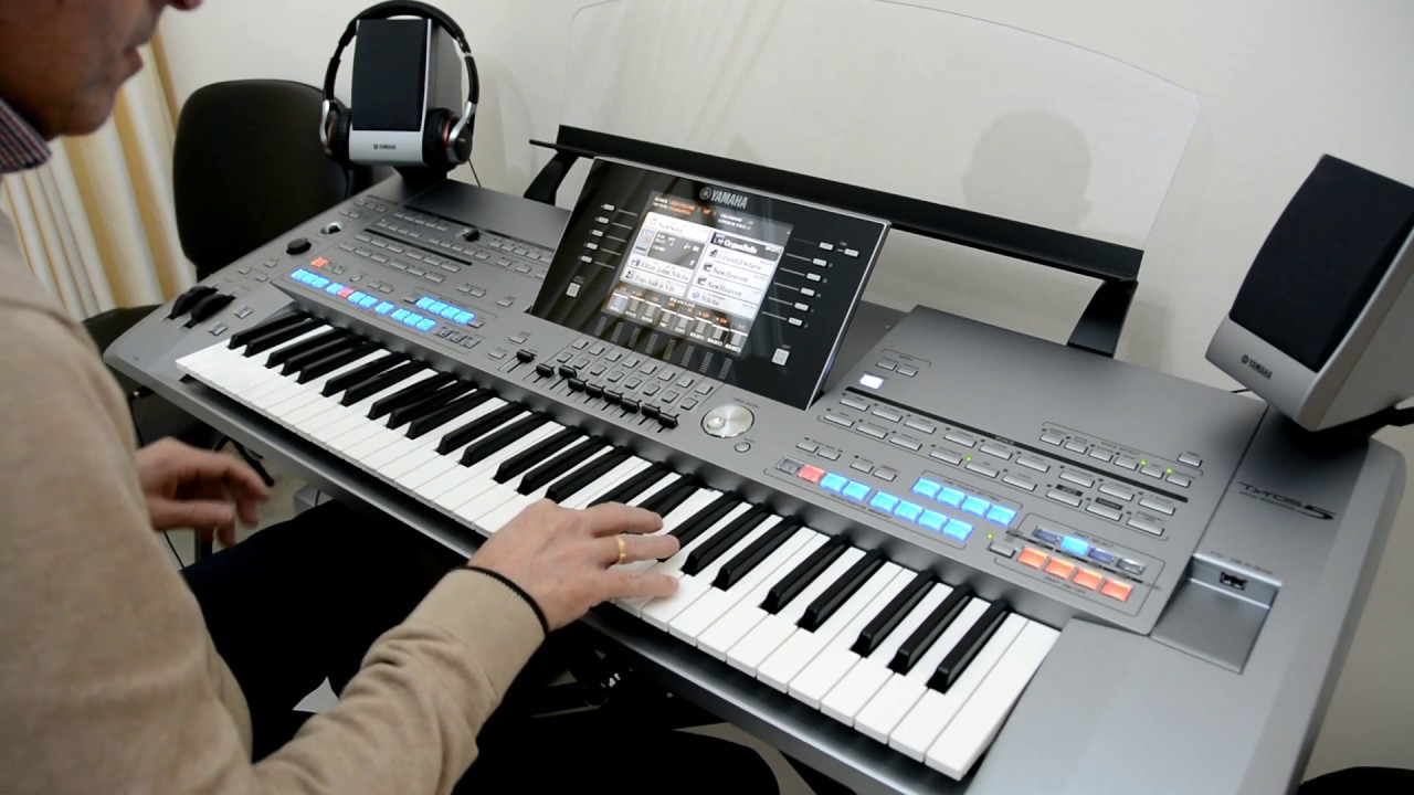 Nikita (Elton John) - José Joaquín - Tyros 5