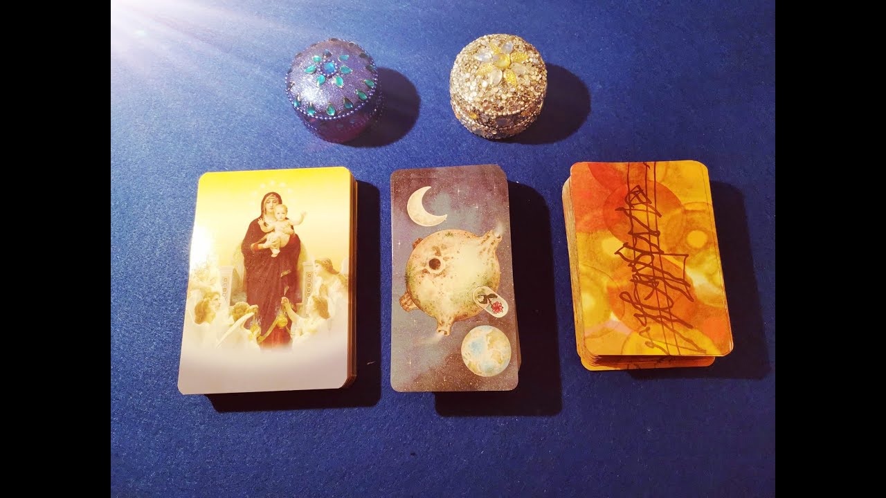 CUALES SON SUS SENTIMIENTOS MÁS PROFUNDOS EN ESTE MOMENTO ?  . Tarot interactivo