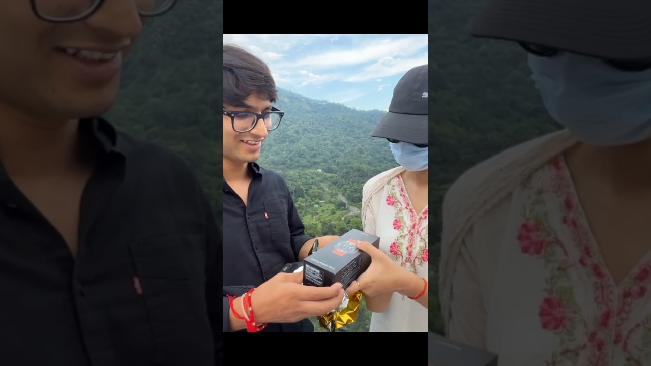 Sourav joshi wife face reveal Avantika bhatt 😀#shorts #souravjoshivlogs #youtubeshorts