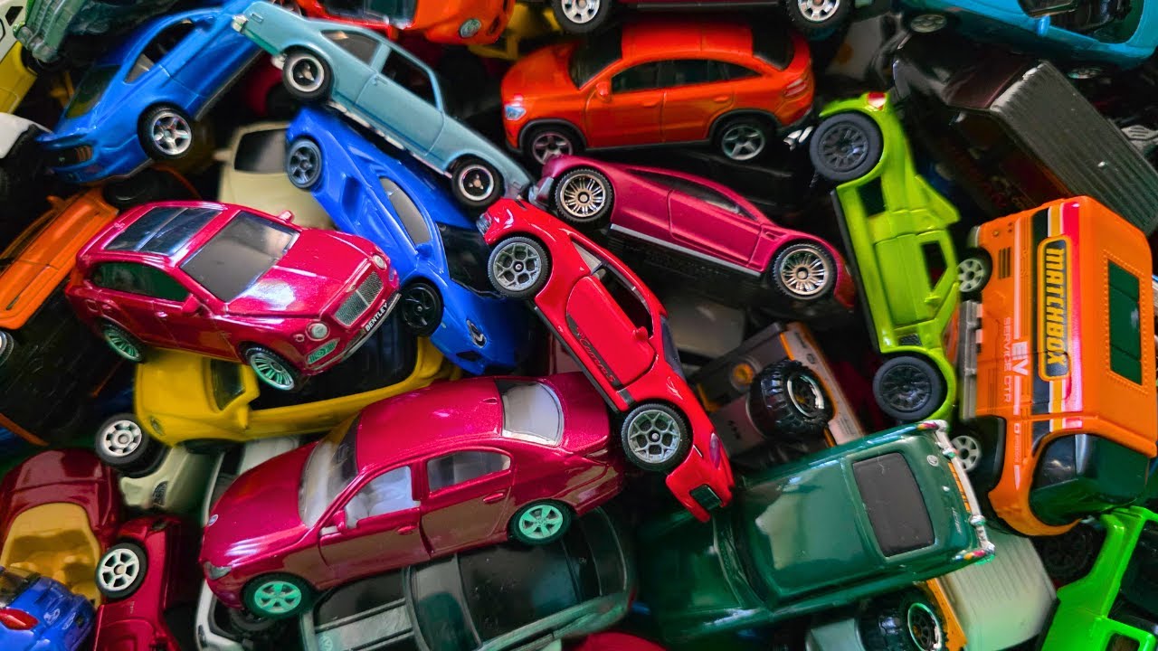 My Mini Supercar Dealership Is Bigger Than Yours 😎 | Kinsmart Collection Tour