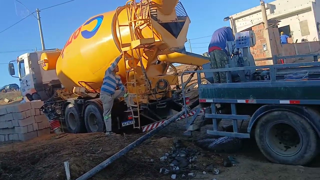 Concretando a casa 35 no loteamento jardim aeroporto em poções
