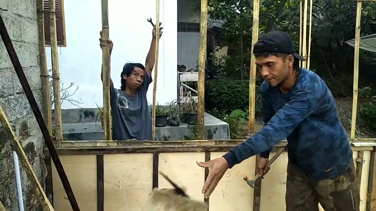 PEMASANGAN DINDING COR RUMAH RANGKA BAMBU PART 2