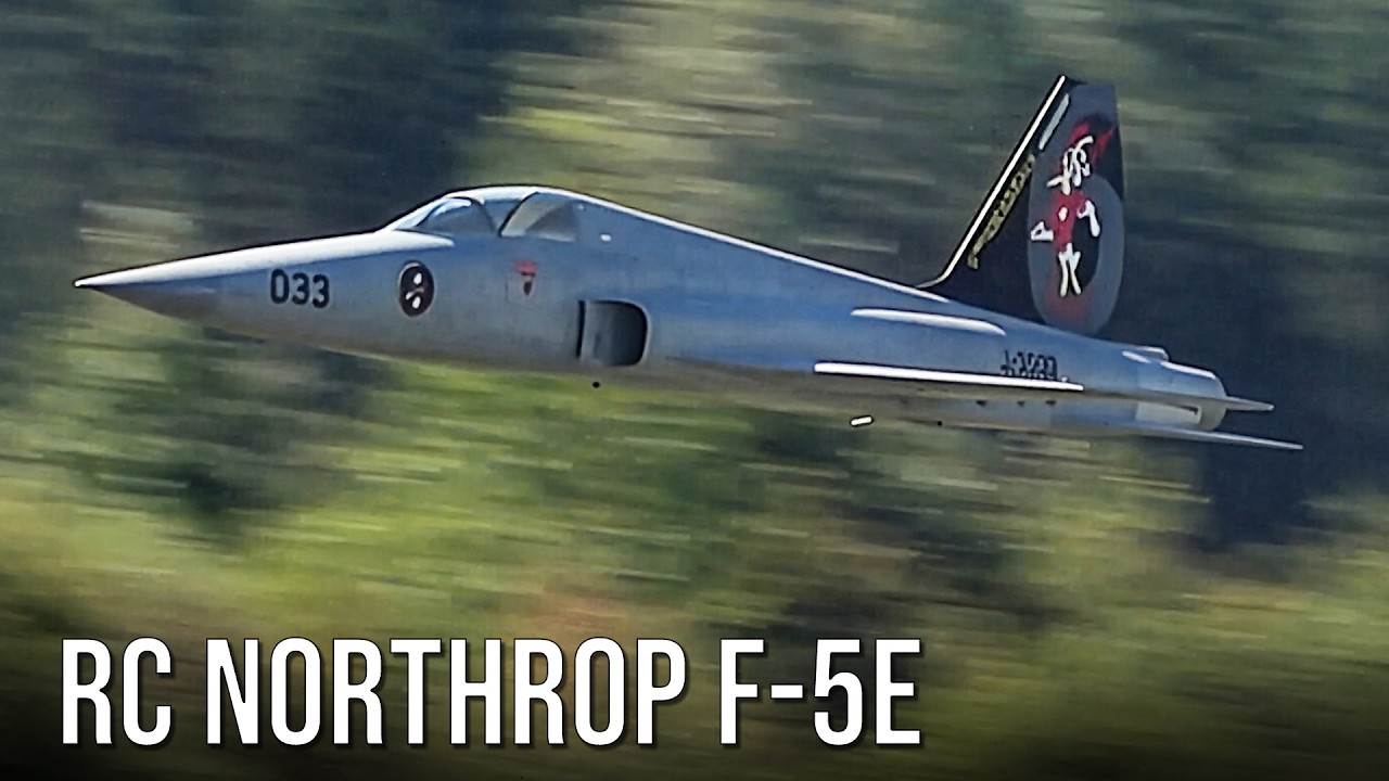 Huge RC Northrop F 5E  Heavy Machine 2x Turbine Jet  Scale Model Flies At Flight Show